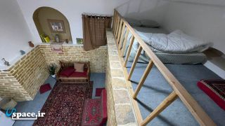 نمای داخلی اتاق گوشه اقامتگاه سنتی خانه ی ما - کرمان